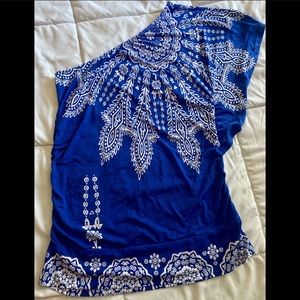 Studio Y One Shoulder Mandala Print Top Size Large NWOT
